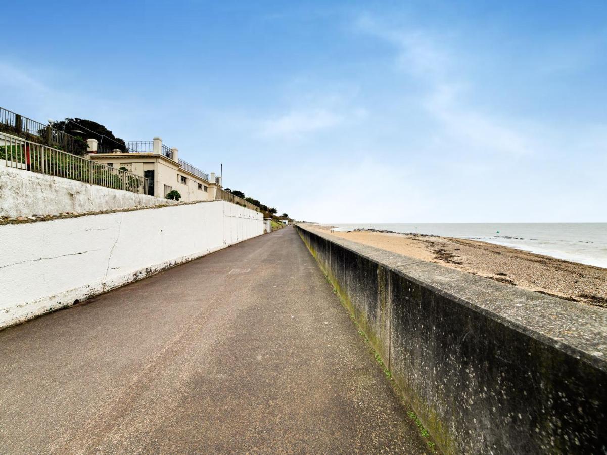 Hotel Sea Breeze Clacton-on-Sea Exterior photo