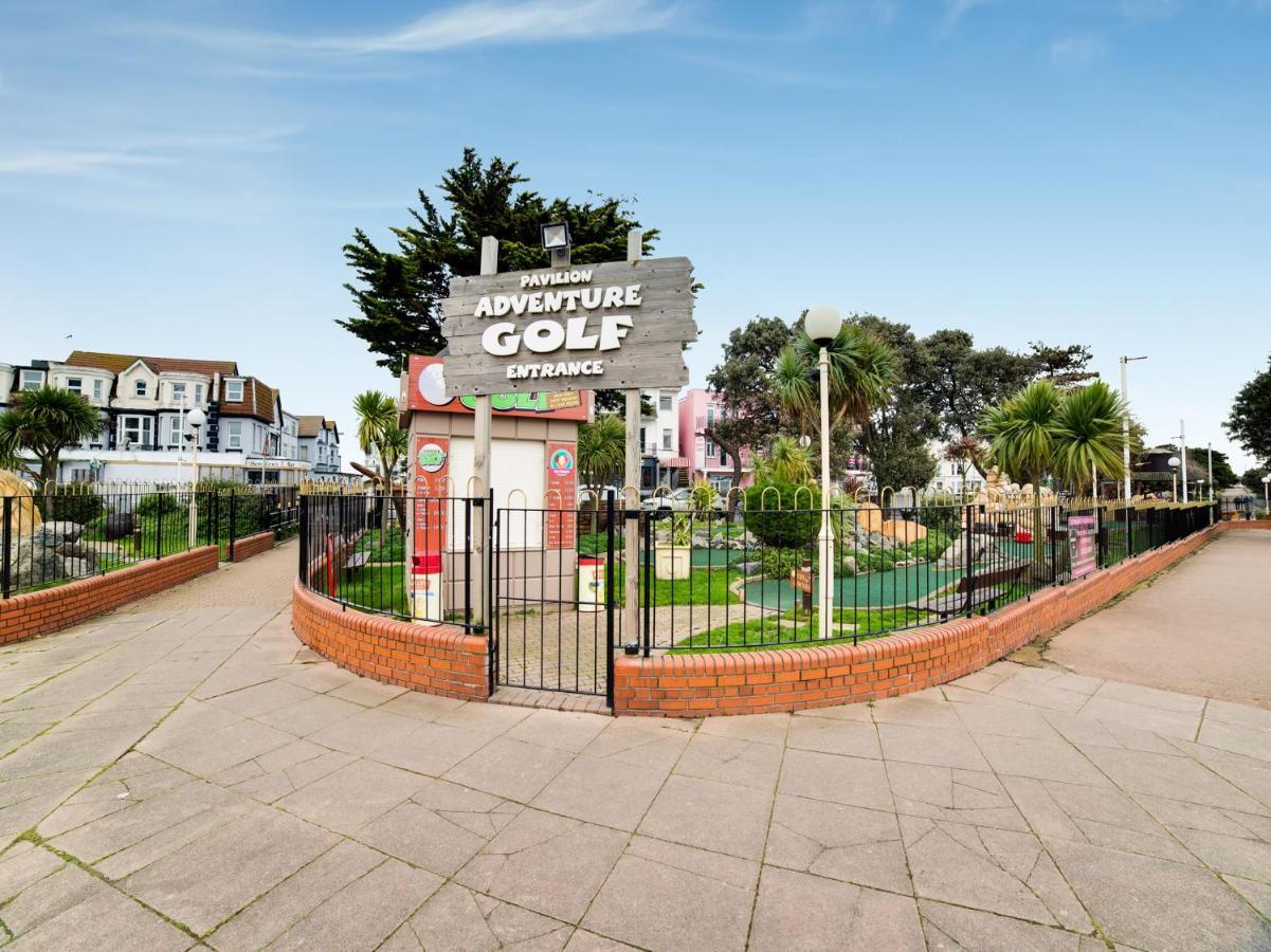 Hotel Sea Breeze Clacton-on-Sea Exterior photo