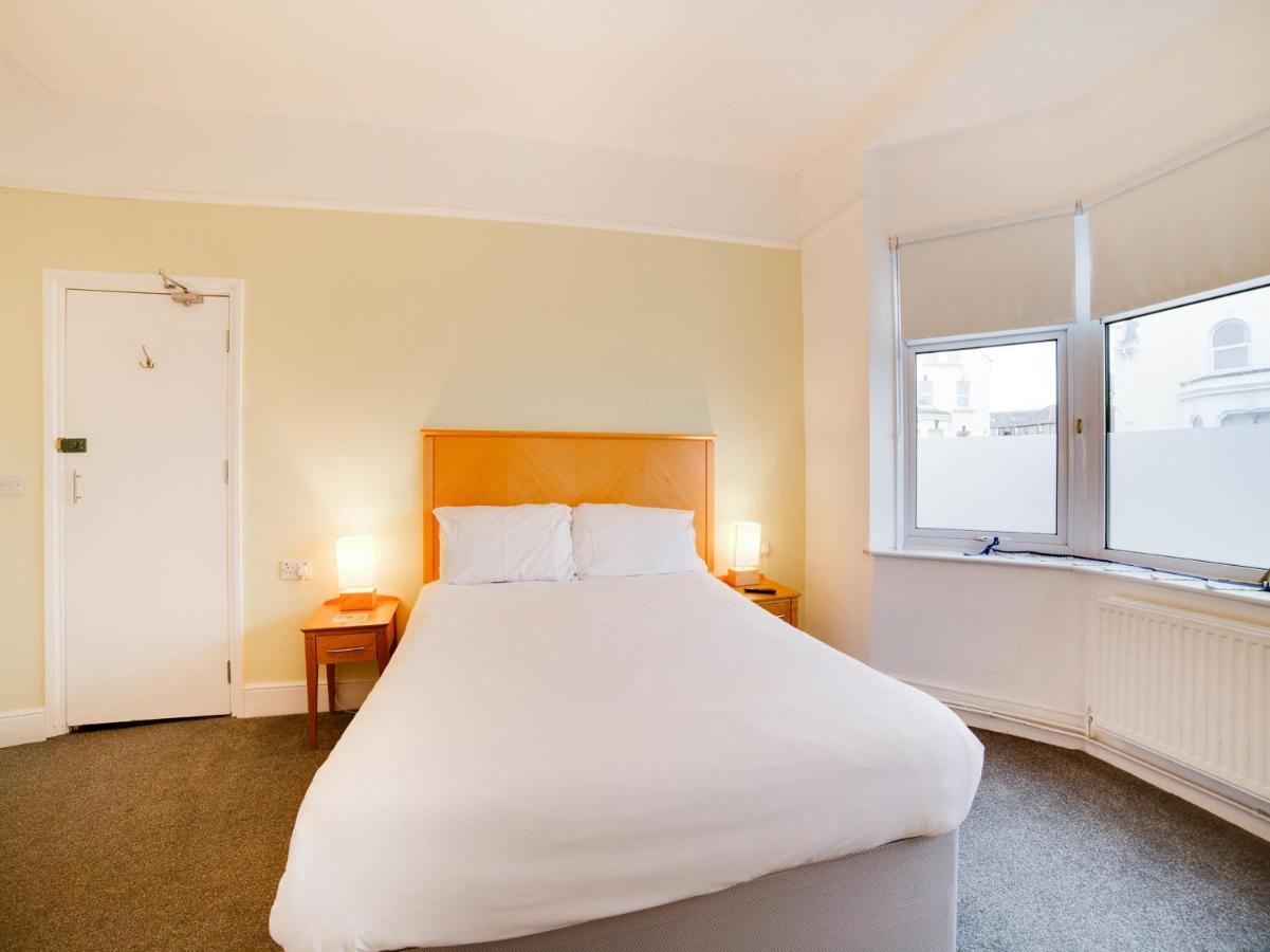 Hotel Sea Breeze Clacton-on-Sea Exterior photo