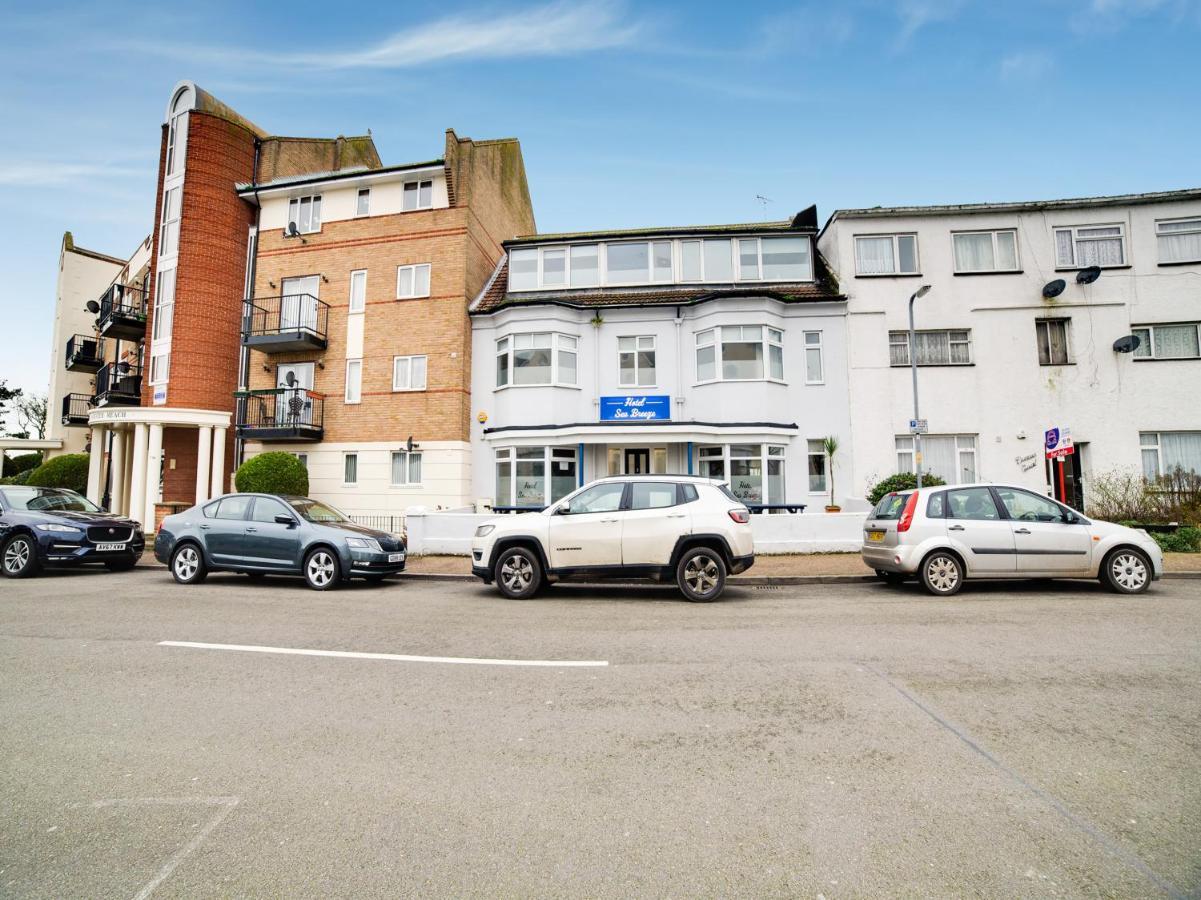 Hotel Sea Breeze Clacton-on-Sea Exterior photo