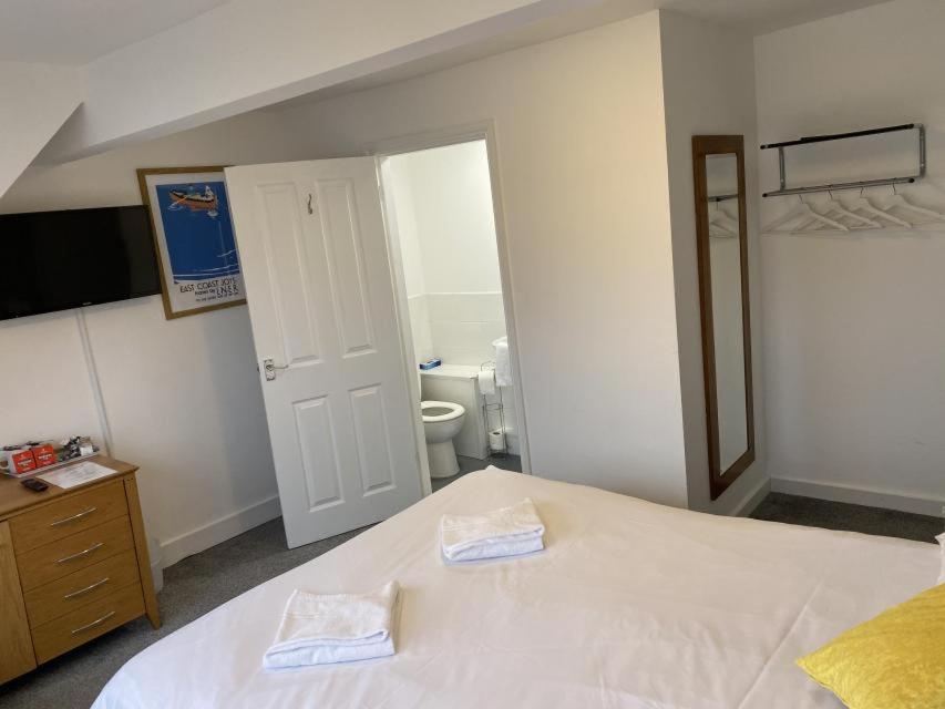 Hotel Sea Breeze Clacton-on-Sea Exterior photo